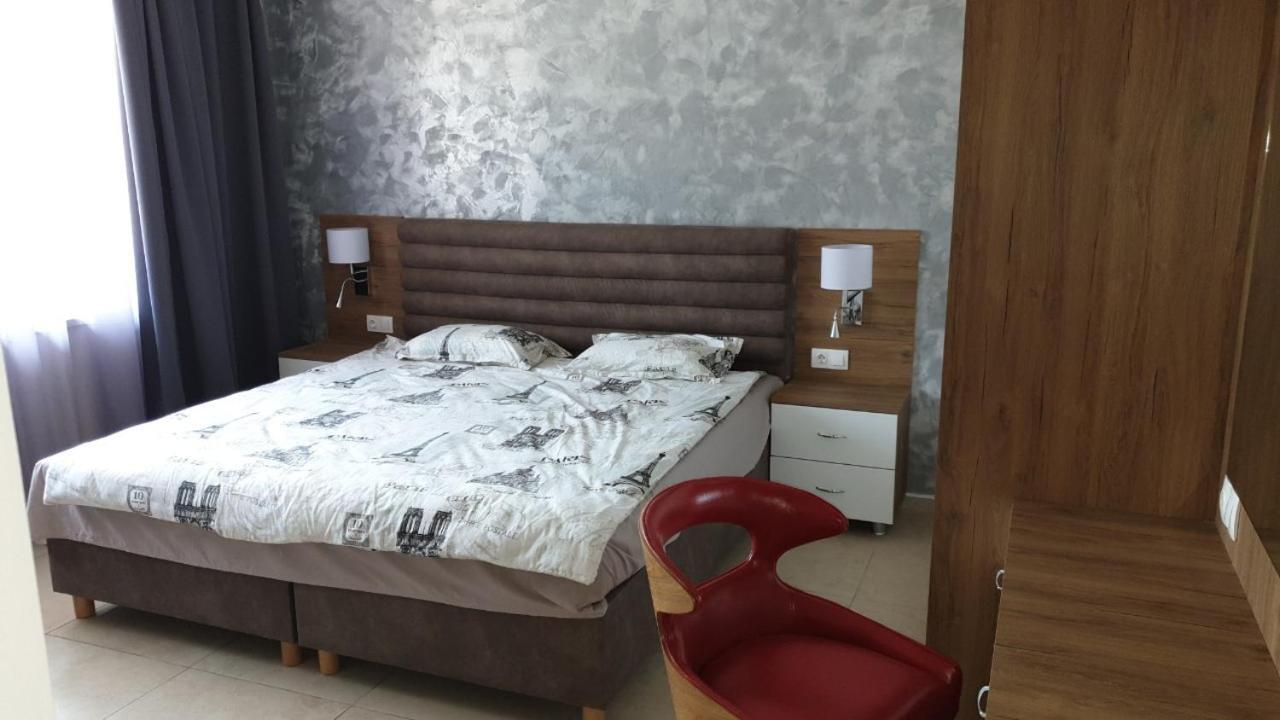Luxurious Studios Nani 克兰内沃 外观 照片